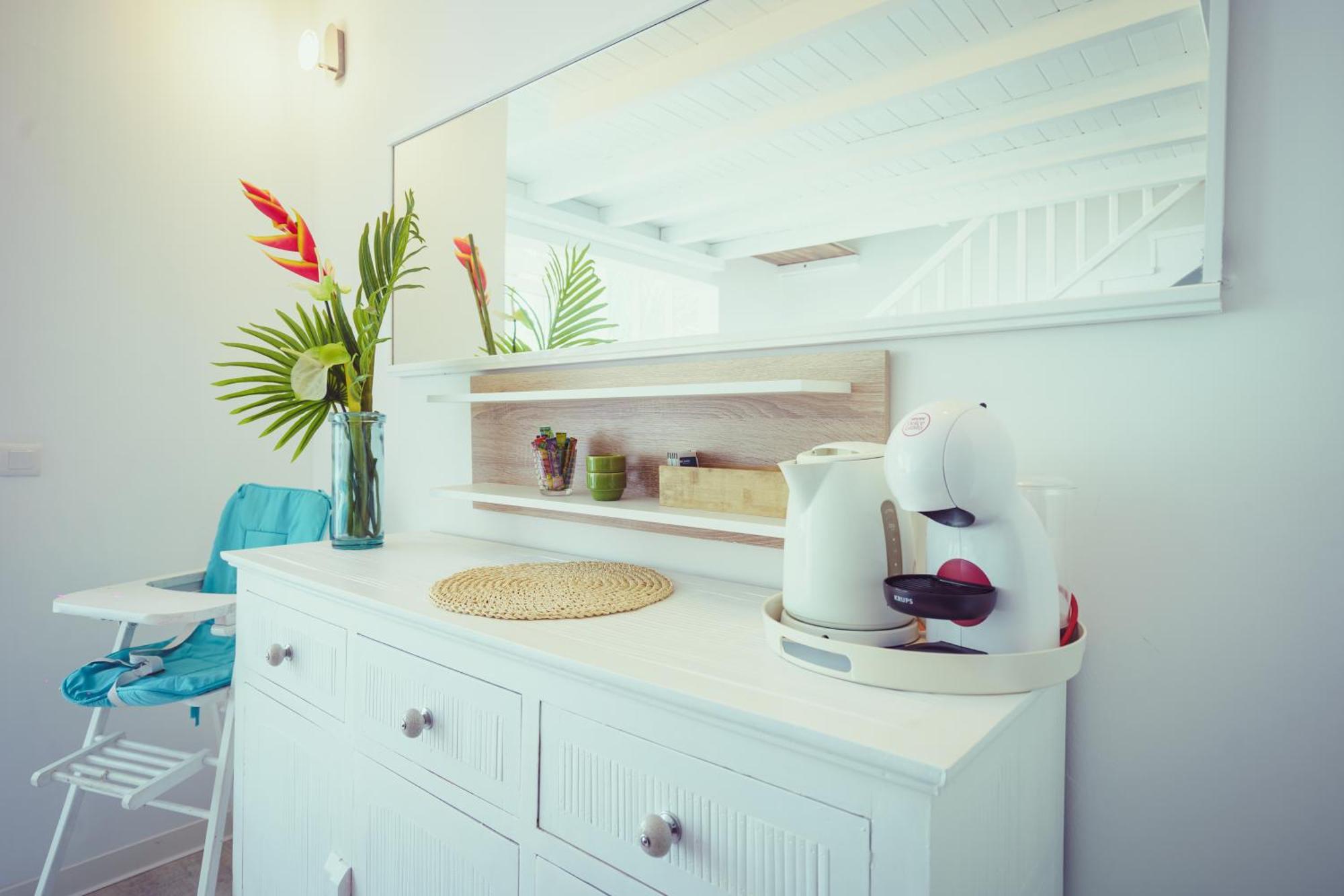 Le Touloublue - Tres Bel Appartement Face A La Mer Sainte-Anne  Eksteriør billede